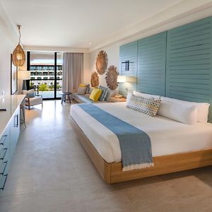 Resort King Tropical Junior Suite