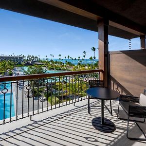 Resort King Ocean View Junior Suite